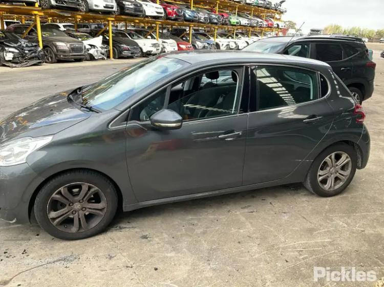 peugeot 208 2014 Parts & Wrecking