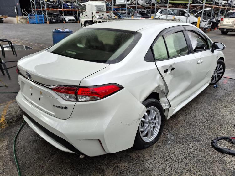 toyota Corolla ZWE211R Mar 2020 Parts & Wrecking