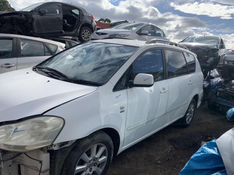 toyota Avensis Verso 2005 Parts & Wrecking