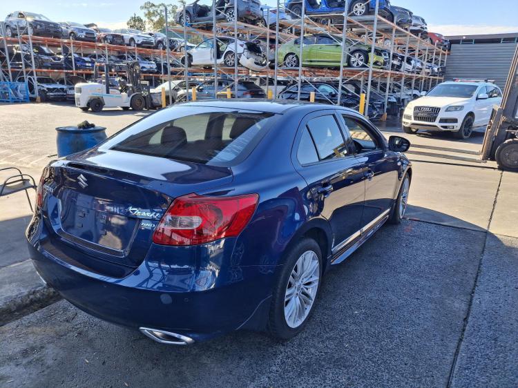 suzuki Kizashi FR Nov 2010 Parts & Wrecking