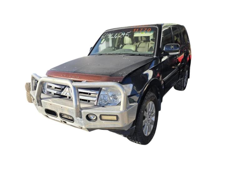 mitsubishi Pajero NS EXCEED Feb 2007 Parts & Wrecking