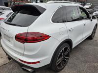 2015 Porsche Cayenne 92A image 3