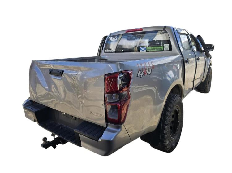 isuzu D Max RG SX Dec 2023 Parts & Wrecking