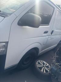 2010 Toyota Hiace image 3