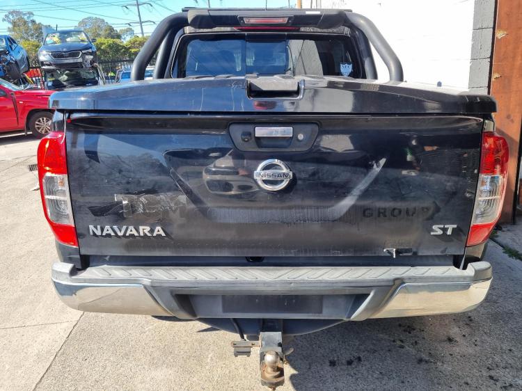 nissan Navara ST NP300 2018 Parts & Wrecking