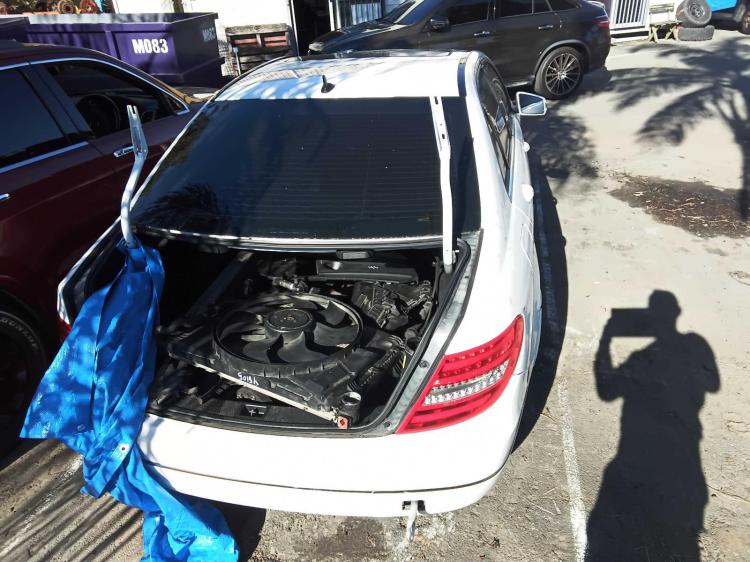 mercedes benz C250 ELEGANCE Nov 2013 Parts & Wrecking
