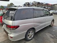 2003 Toyota Estima image 3