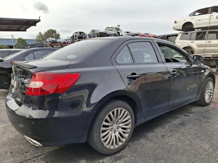 suzuki Kizashi FR Jun 2013 Parts & Wrecking