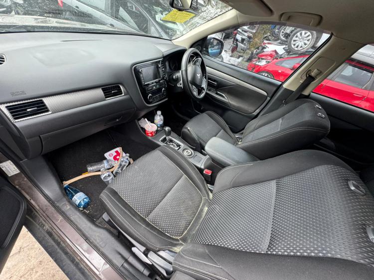 mitsubishi Outlander Mar 2015 Parts & Wrecking