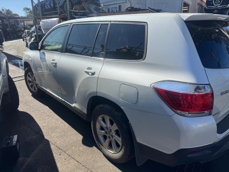 toyota Kluger 2012 Parts & Wrecking