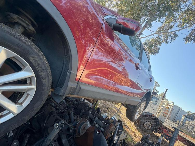 nissan Qashqai 2015 Parts & Wrecking