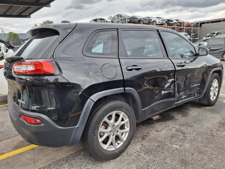 jeep Cherokee KL Jan 2015 Parts & Wrecking
