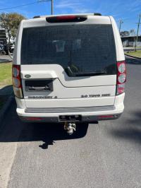 2014 Land Rover Discovery 4 image 3