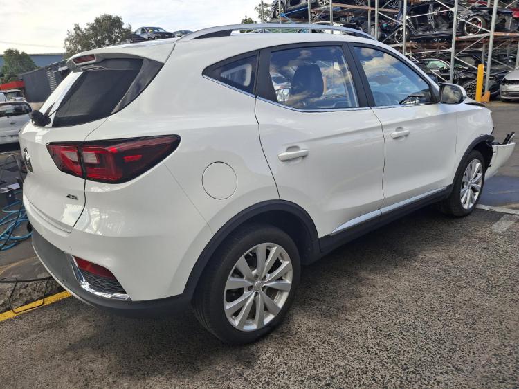 mg Zs Mar 2023 Parts & Wrecking