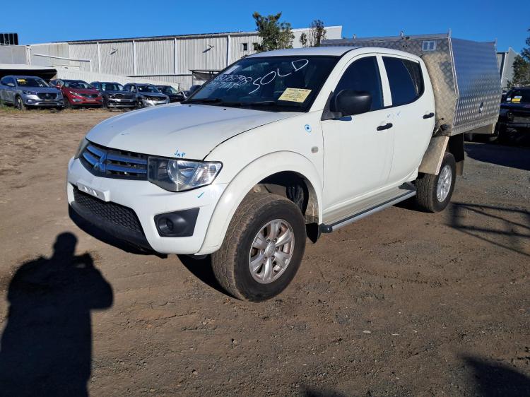 mitsubishi Triton MN Dec 2014 Parts & Wrecking