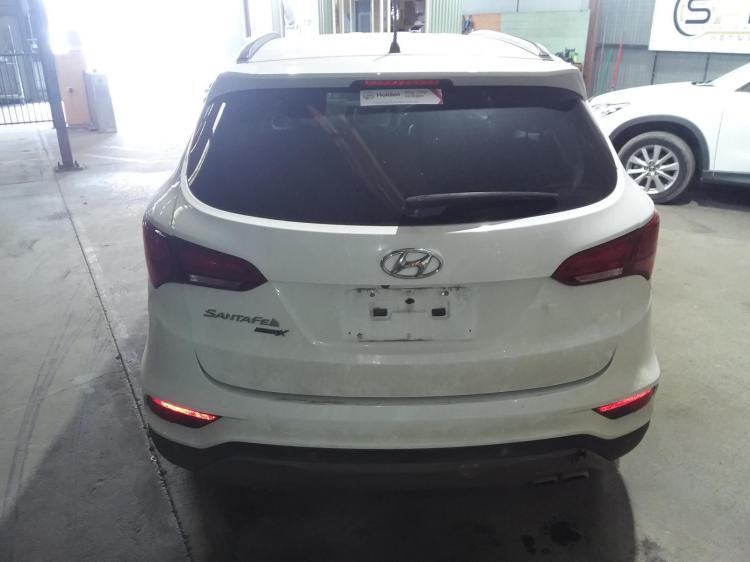 hyundai Santa Fe Dec 2017 Parts & Wrecking