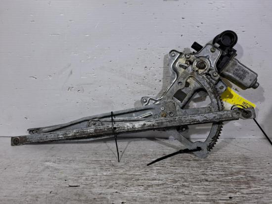 toyota Camry 2002 RIGHT FRONT WINDOW REG/MOTOR 