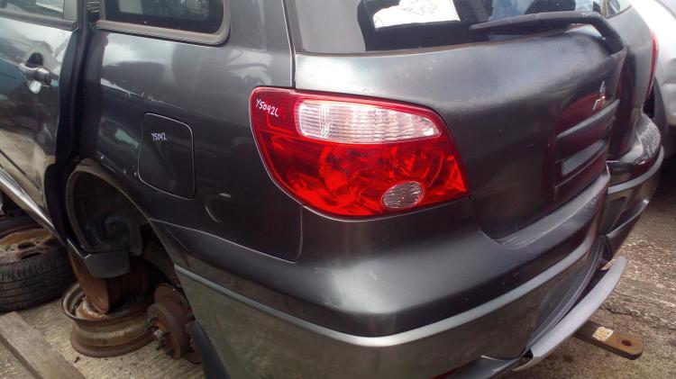 mitsubishi Outlander LS Oct 2006 Parts & Wrecking