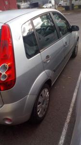 2008 Ford Fiesta LX image 3