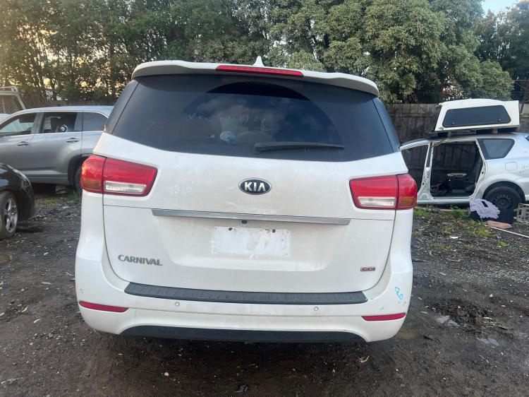 kia Carnival YP Feb 2018 Parts & Wrecking