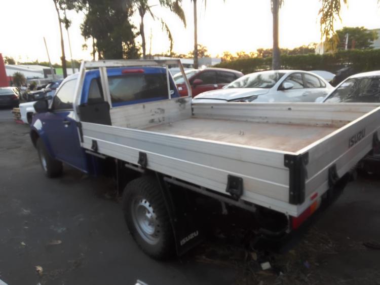 isuzu D-max SX HI-RIDE 2023 Parts & Wrecking