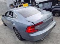 2018 Volvo S90 D4 MOMENTUM image 3