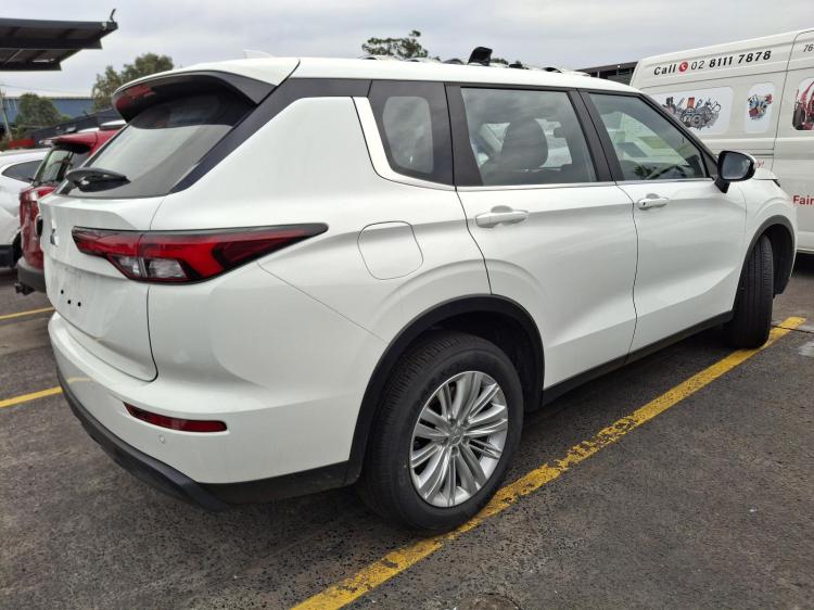 mitsubishi Outlander ZM Nov 2025 Parts & Wrecking