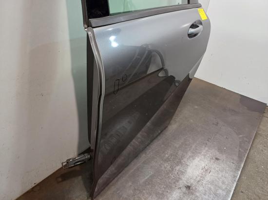 mercedes benz B Class W246 Nov 2015 LEFT REAR DOOR