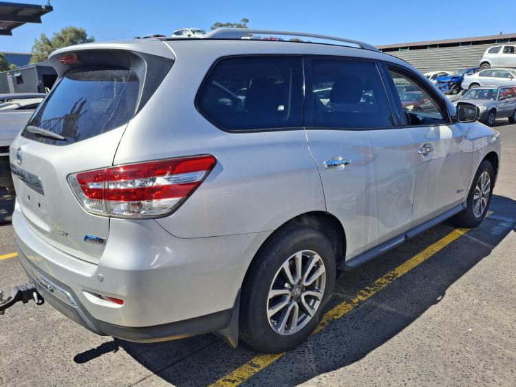 nissan Pathfinder R52 May 2016 Parts & Wrecking
