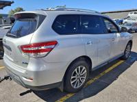 2016 Nissan Pathfinder R52 image 3