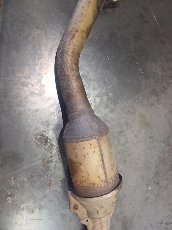 subaru Xv G4X Nov 2014 CATALYTIC CONVERTER
