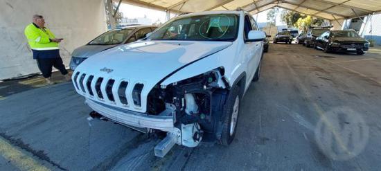 jeep Grand Cherokee KL Oct 2016 Parts & Wrecking