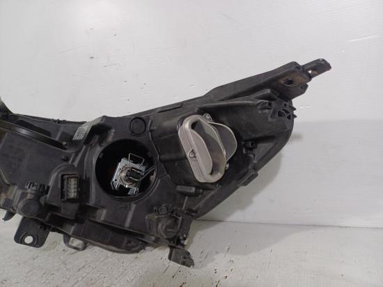 holden Astra 2017 RIGHT HEADLAMP