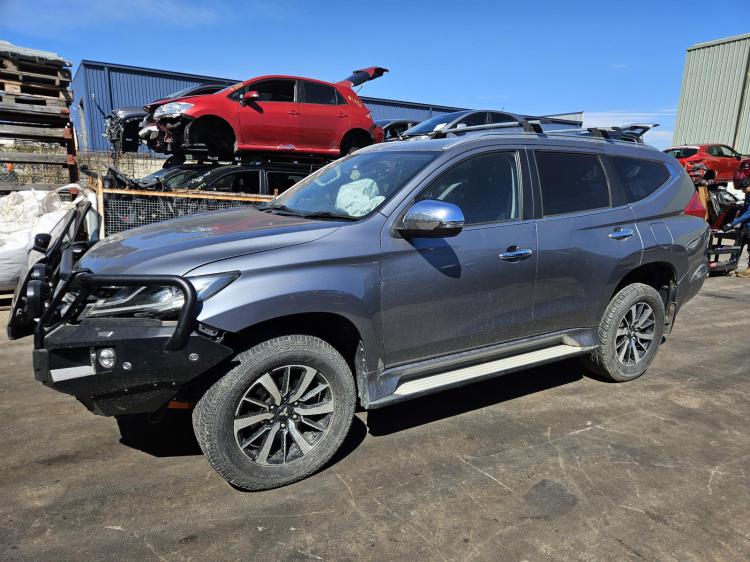 mitsubishi Pajero Sport QE Jul 2017 Parts & Wrecking