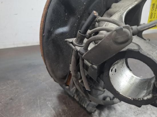 volkswagen Golf R Sep 2015 RIGHT FRONT HUB ASSEMBLY 