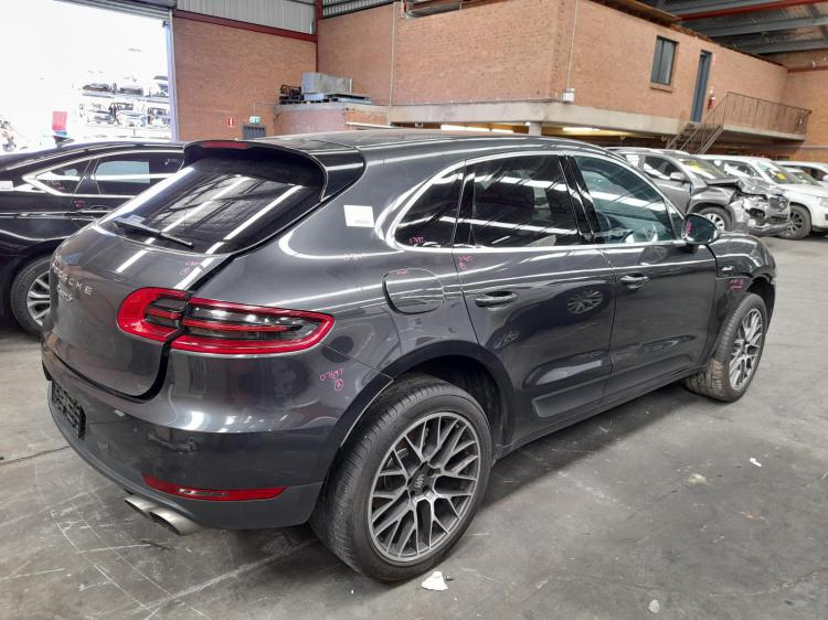 porsche Macan S 3.0DT CBTA AUTO 7SPD AWD May 2016 Parts & Wrecking