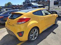 2016 Hyundai Veloster FS image 3