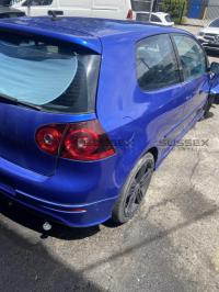 2006 Volkswagen Golf MK5 R32 image 3