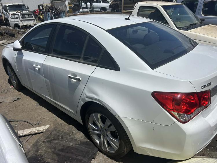 holden Cruze Equipe 2015 Parts & Wrecking
