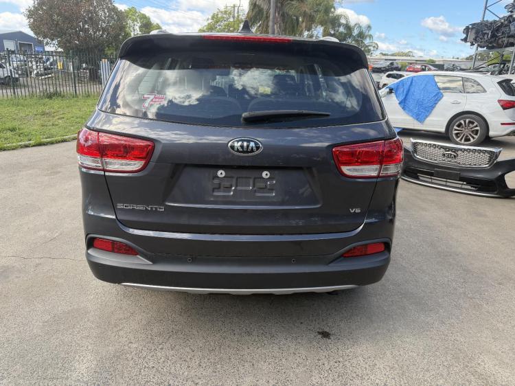 kia Sorento UM 2016 Parts & Wrecking