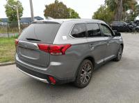 2017 Mitsubishi Outlander ZJ-ZL image 3