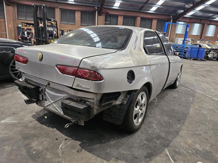 alfa romeo 156 2.0L SEDAN AR32301 5SPD AMT FWD 16V TWIN SPARK Aug 2000 Parts & Wrecking