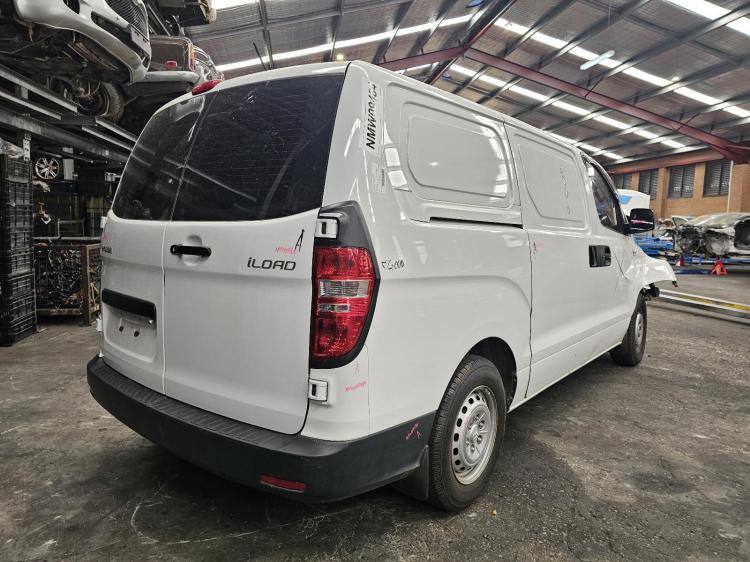 hyundai Iload 2.5DT D4CB AUTO 5SPD RWD TQ3 3S TWING SWING Jun 2017 Parts & Wrecking