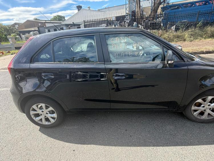 mg 3 2020 Parts & Wrecking