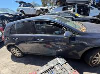 2013 Volkswagen Golf image 3