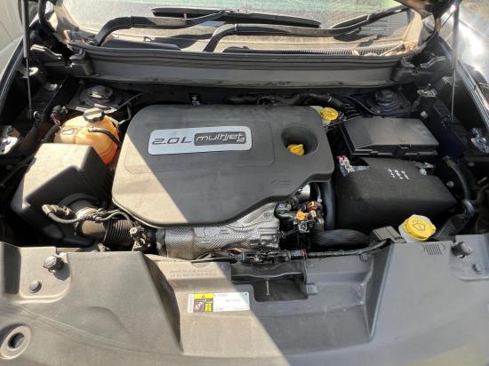 jeep Cherokee LIMITED 4X4 2015 Parts & Wrecking