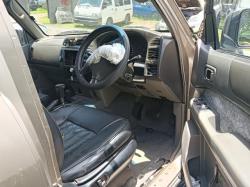 1999 Nissan Patrol GU image 3