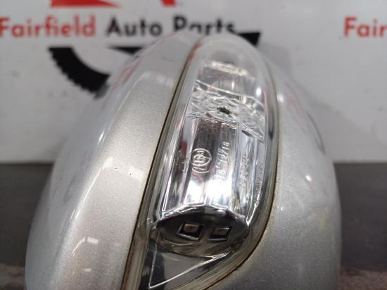 hyundai I45 Dec 2010 RIGHT DOOR MIRROR 