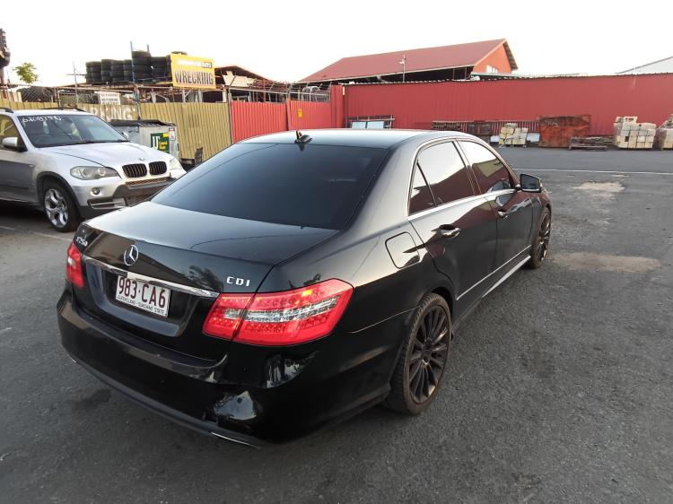 mercedes benz E Class AVANTGARDE Oct 2012 Parts & Wrecking