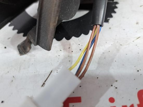 holden Crewman 2004 RIGHT DOOR MIRROR 